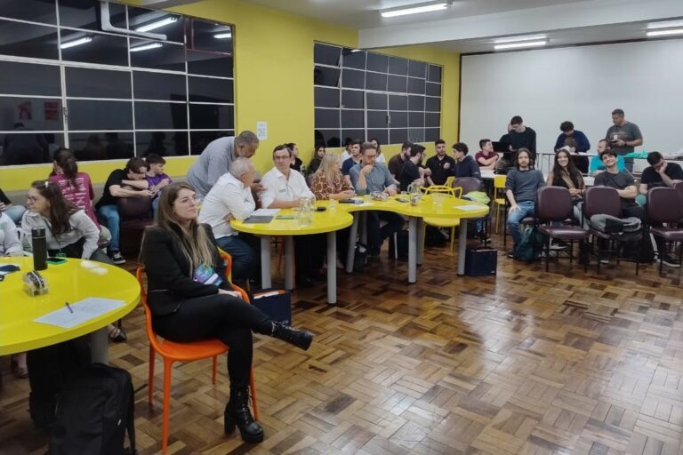 Hackathon voltado ao autismo ocorre em Santa Catarina — Canal Autismo / Revista Autismo